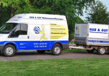 Fahrzeug mit Anhänger